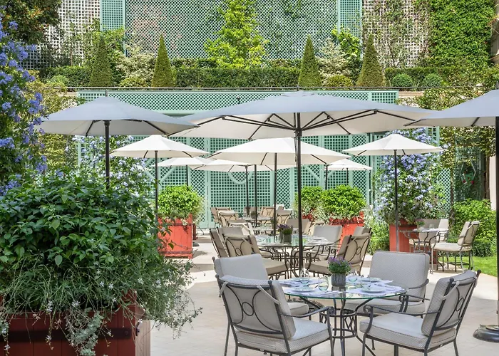 Le Bristol Paris, Oetker Hotels
